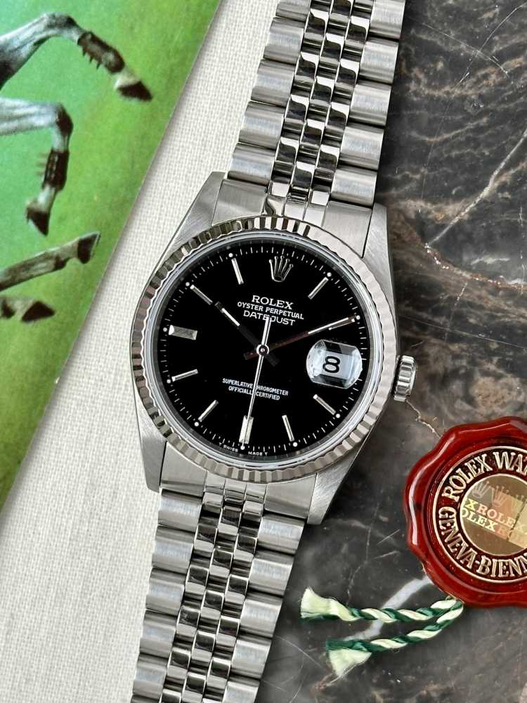 Featured image for Rolex Datejust 16234 Black 1989 with original box