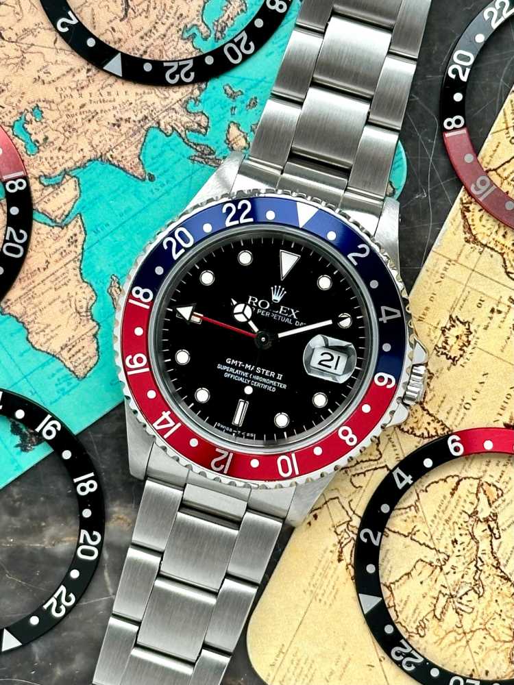 Featured image for Rolex GMT-Master 2 "Pepsi" 16710 Black 1995 