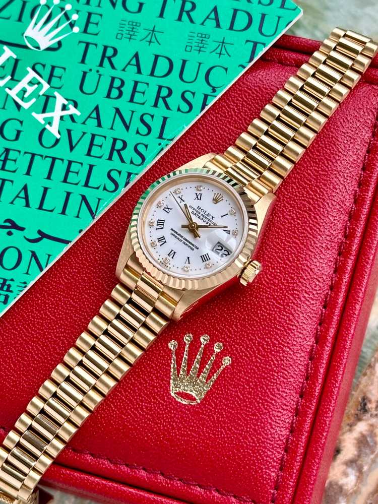 Image for Rolex Lady-Datejust "Diamond" 69178 White 1987 with original box and papers