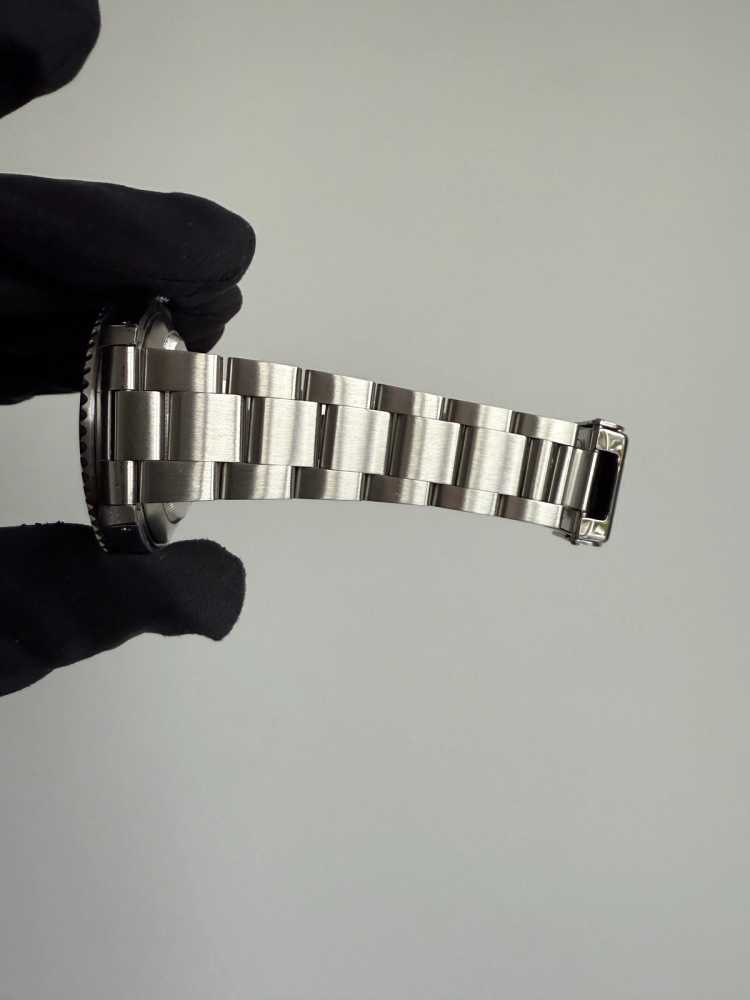 Image for Rolex Submariner 14060 Black 1993 with original box and papers 2