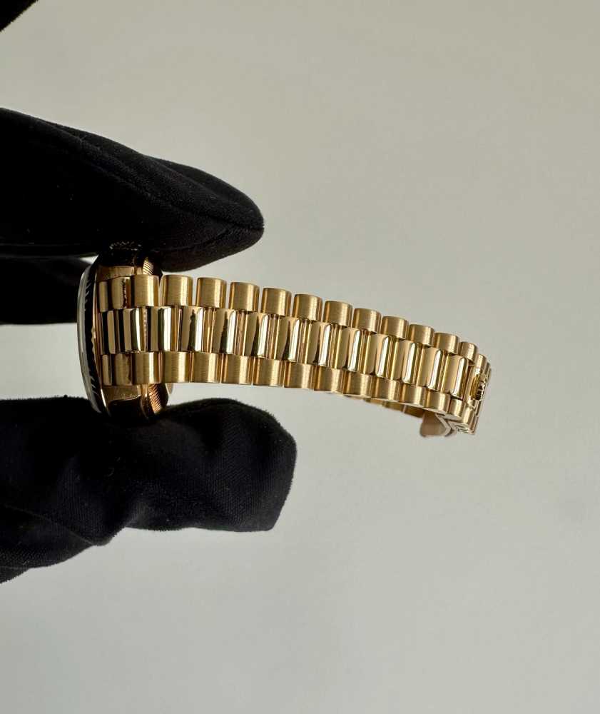 Image for Rolex Lady-Datejust "Diamond" 69178 G Gold 1989 with original box and papers