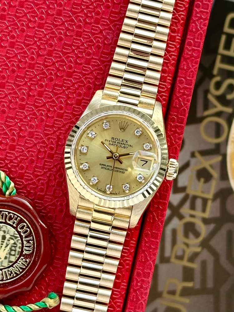 Featured image for Rolex Lady-Datejust "Diamond" 69178G Gold 1991 with original box and papers