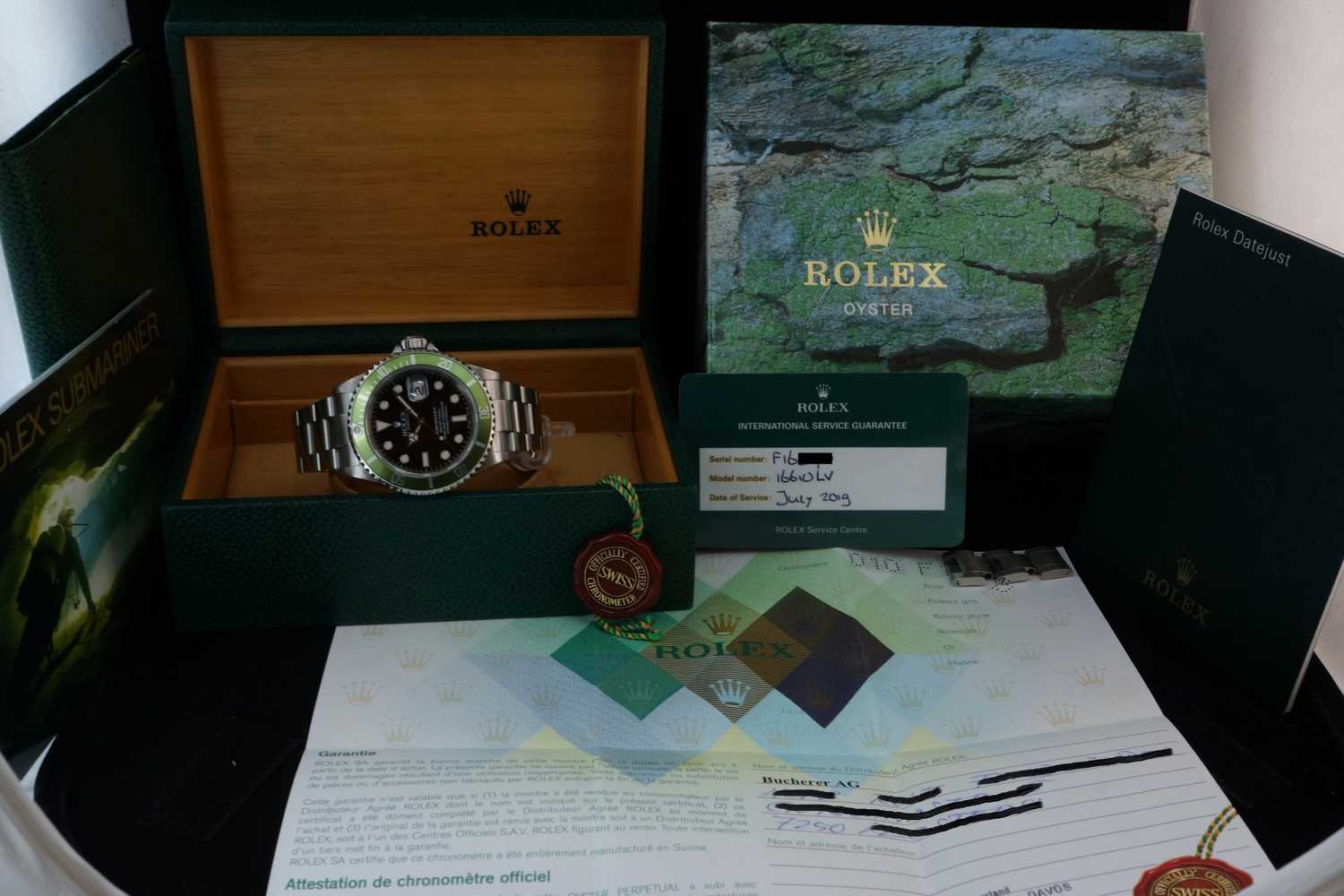Rolex 16610LV-PO1 Watch •