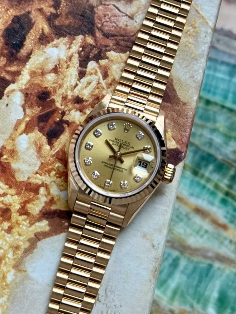 Featured image for Rolex Lady-Datejust "Diamond" 69178 Gold 1995 with original box and papers 3