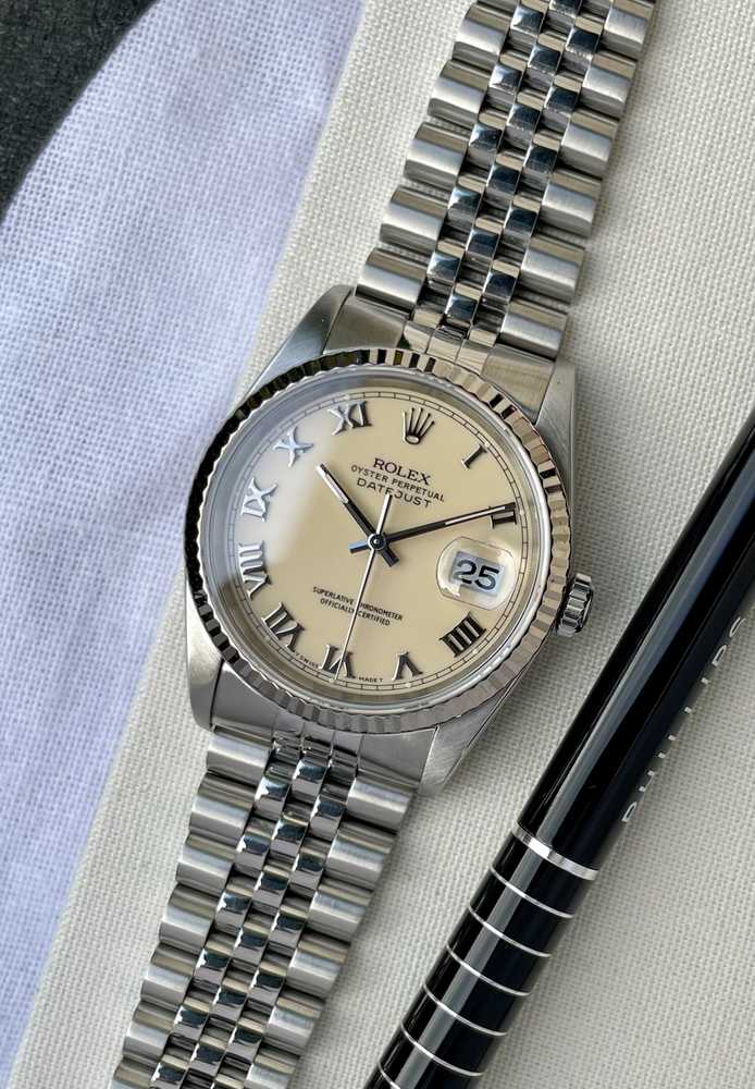 Featured image for Rolex Datejust 16234 Cream 1989 with original box and papers
