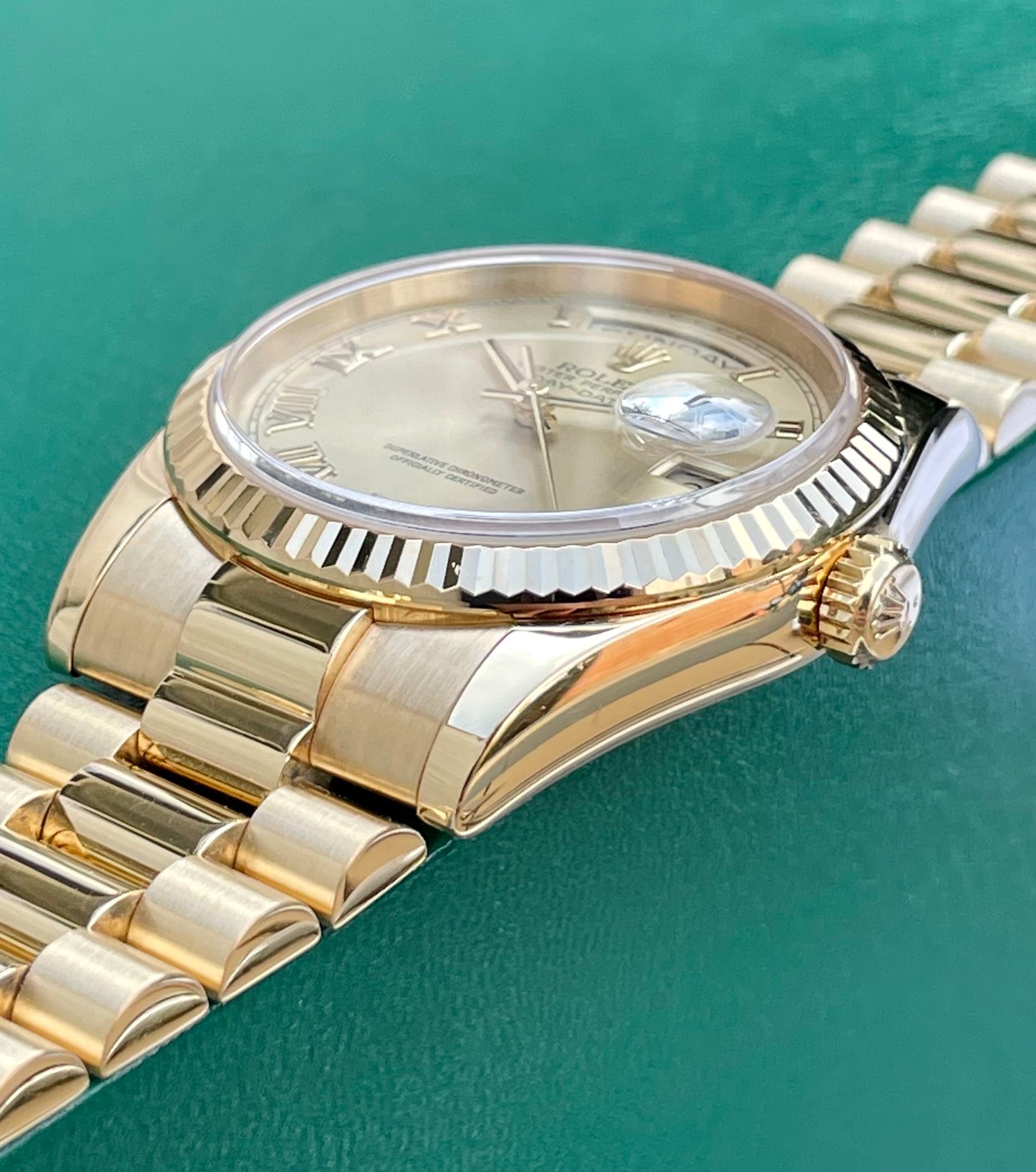 Rolex Day-Date 118238 Gold 2000 with original box and papers
