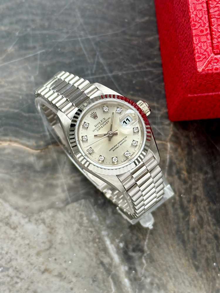 Wrist shot image for Rolex Lady-Datejust "Diamond" 69179 Silver 1990 with original box and papers