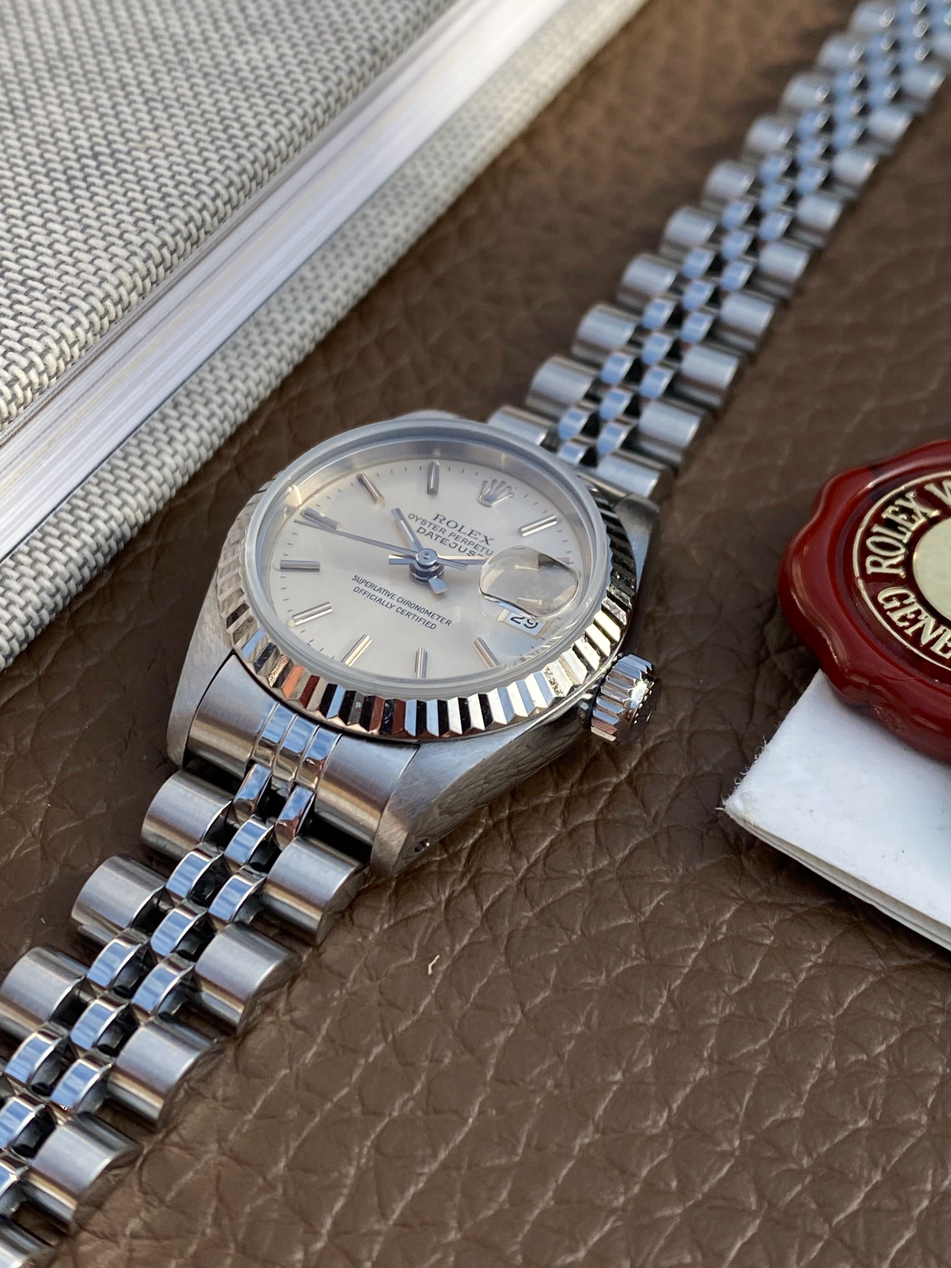 Rolex Lady Datejust 69174 Silver 1993 with original box and papers