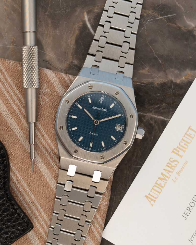 Featured image for Audemars Piguet Royal Oak 14790 Blue 2001 with original box and papers 2