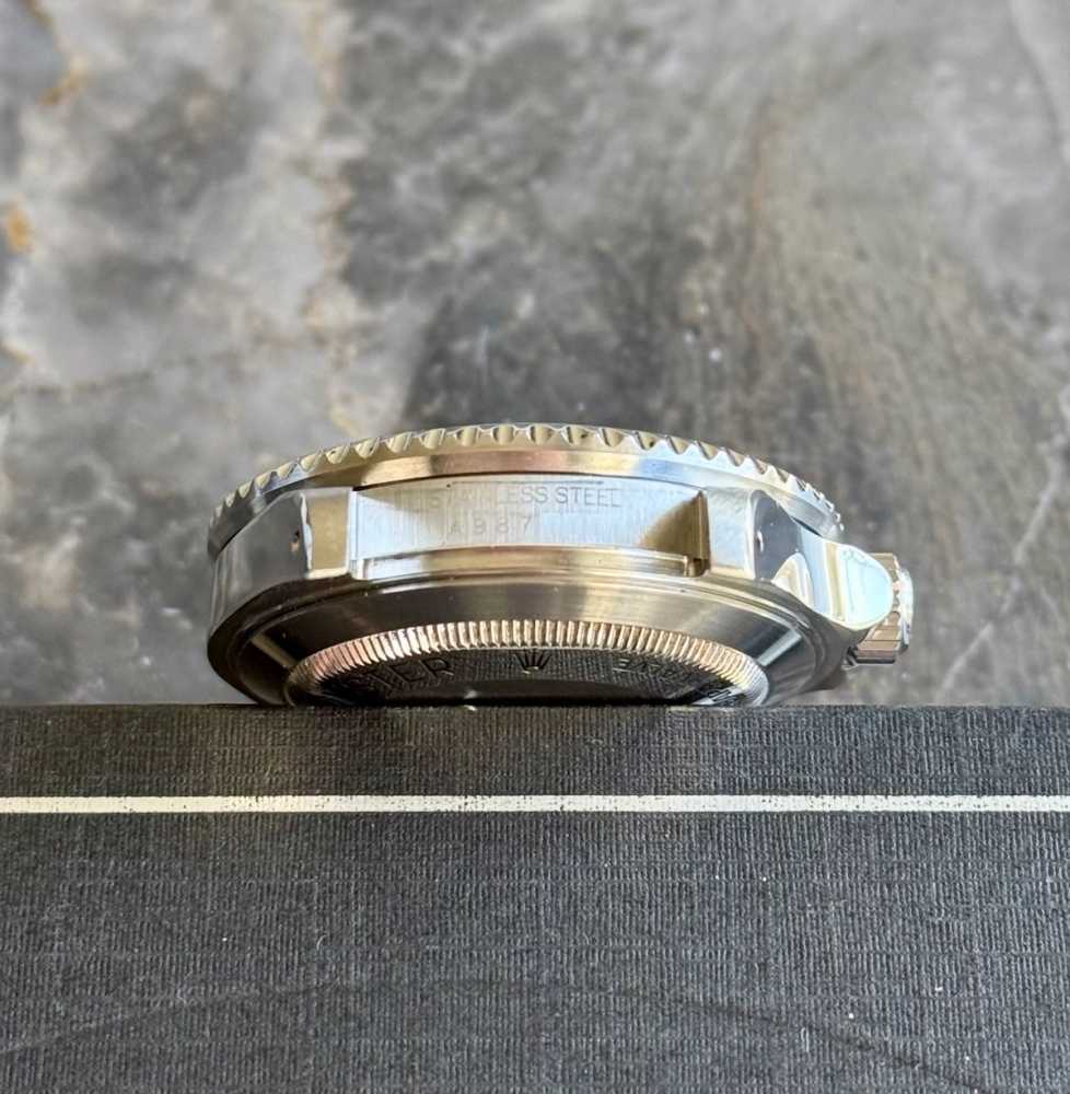 Image for Rolex Sea-Dweller 16600 Black 1999 with original box and papers 3