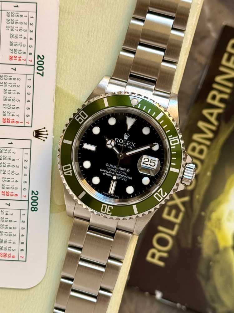 Featured image for Rolex Submariner "LV" 16610LV Black 2007 with original box and papers 2