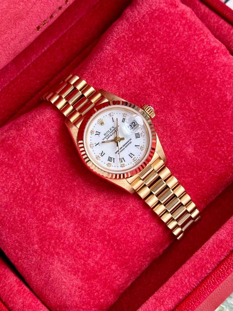 Image for Rolex Lady-Datejust "Diamond" 69178 White 1987 with original box and papers