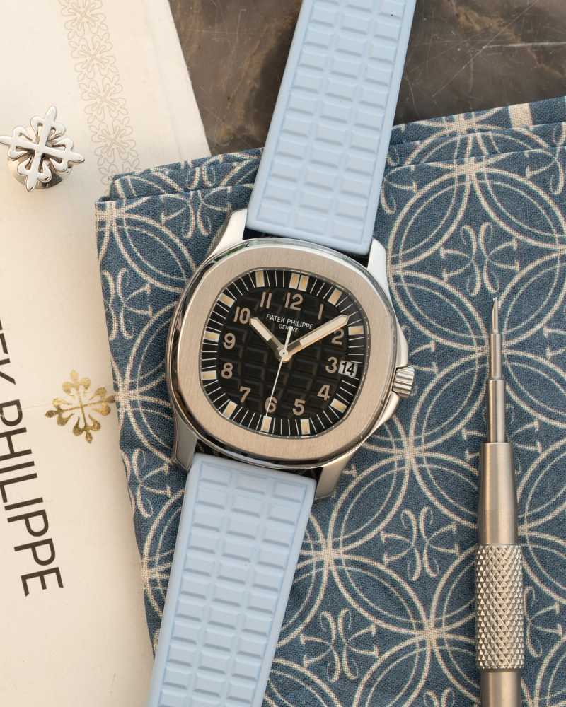 Featured image for Patek Philippe Aquanaut 5066 Black 2000 with original box and papers 3