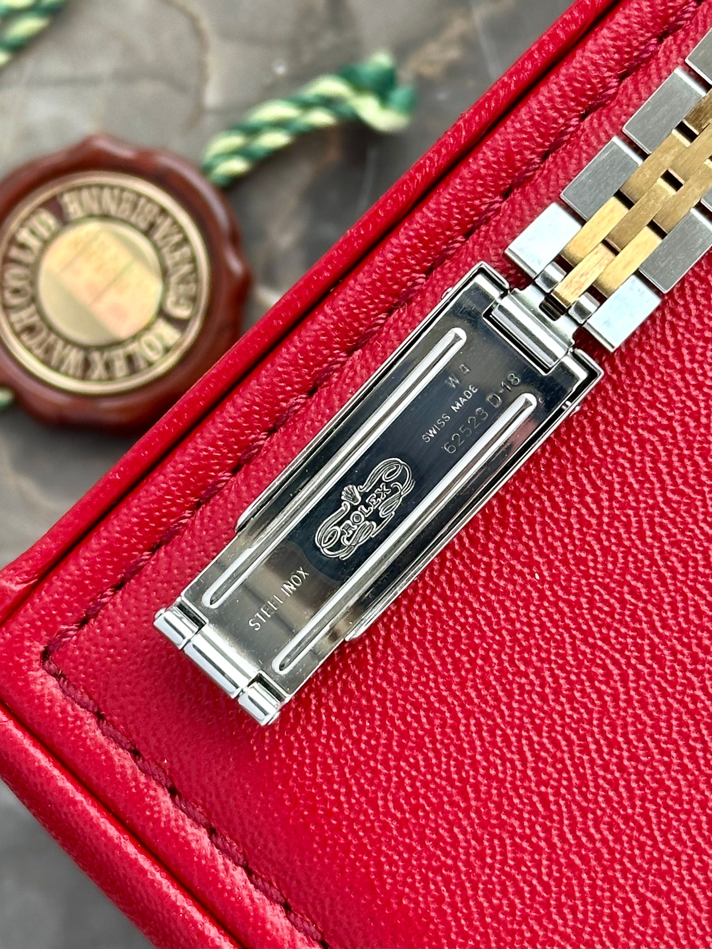 Rolex Lady-Datejust 69173 Black 1995 with original box and papers