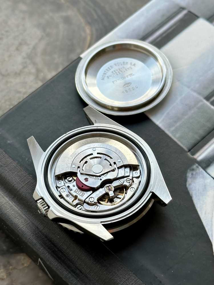 Detail image for Rolex GMT-Master 16700 Black 1990 