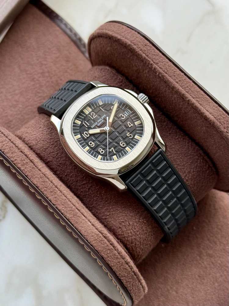 Image for Patek Philippe Aquanaut 5066 Black 2000 with original box and papers 2