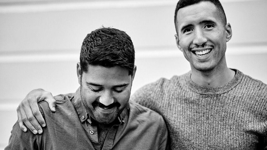 two friends hanging