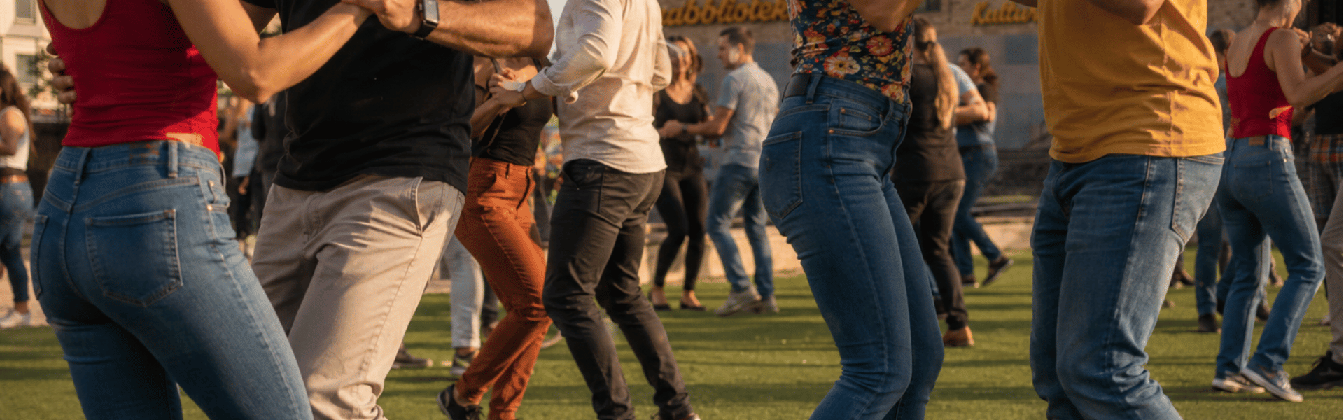 Summer at Medis: Eleven free dance nights at Medborgarplatsen