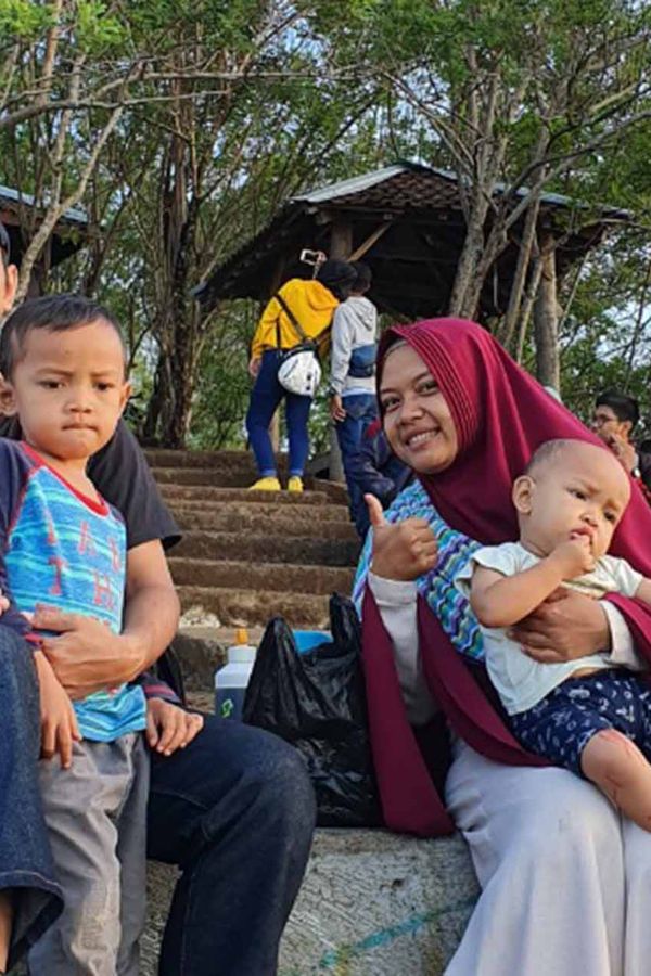 Guron Septo Harjo dan Dwi Indah Nur Hidayati