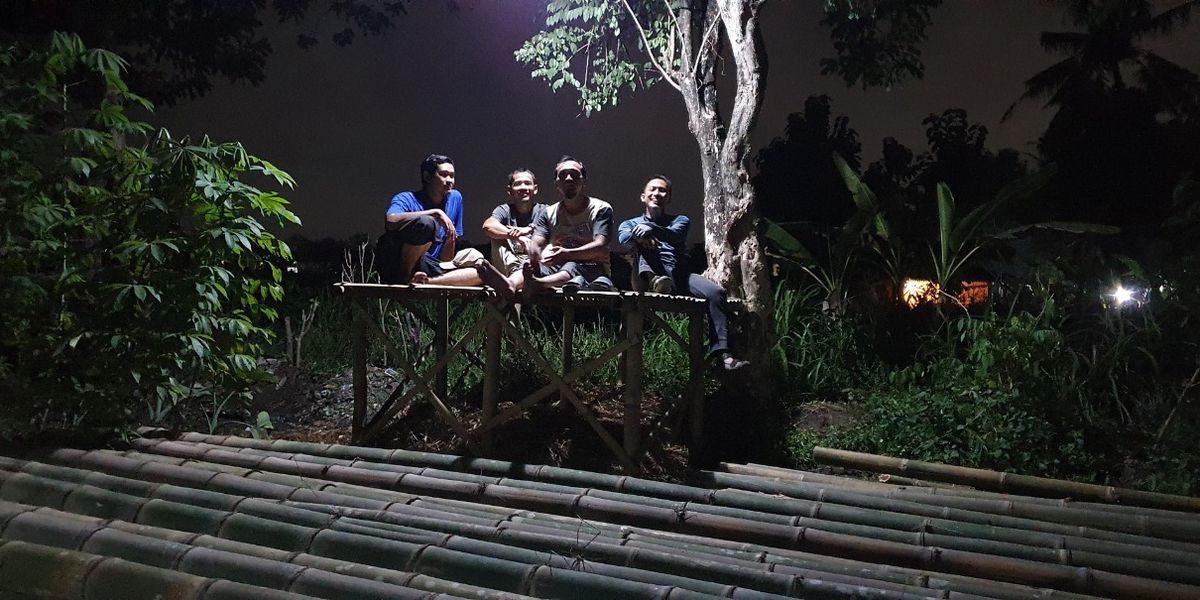 Mengapa Ayah Hanya Mencari Nafkah ?