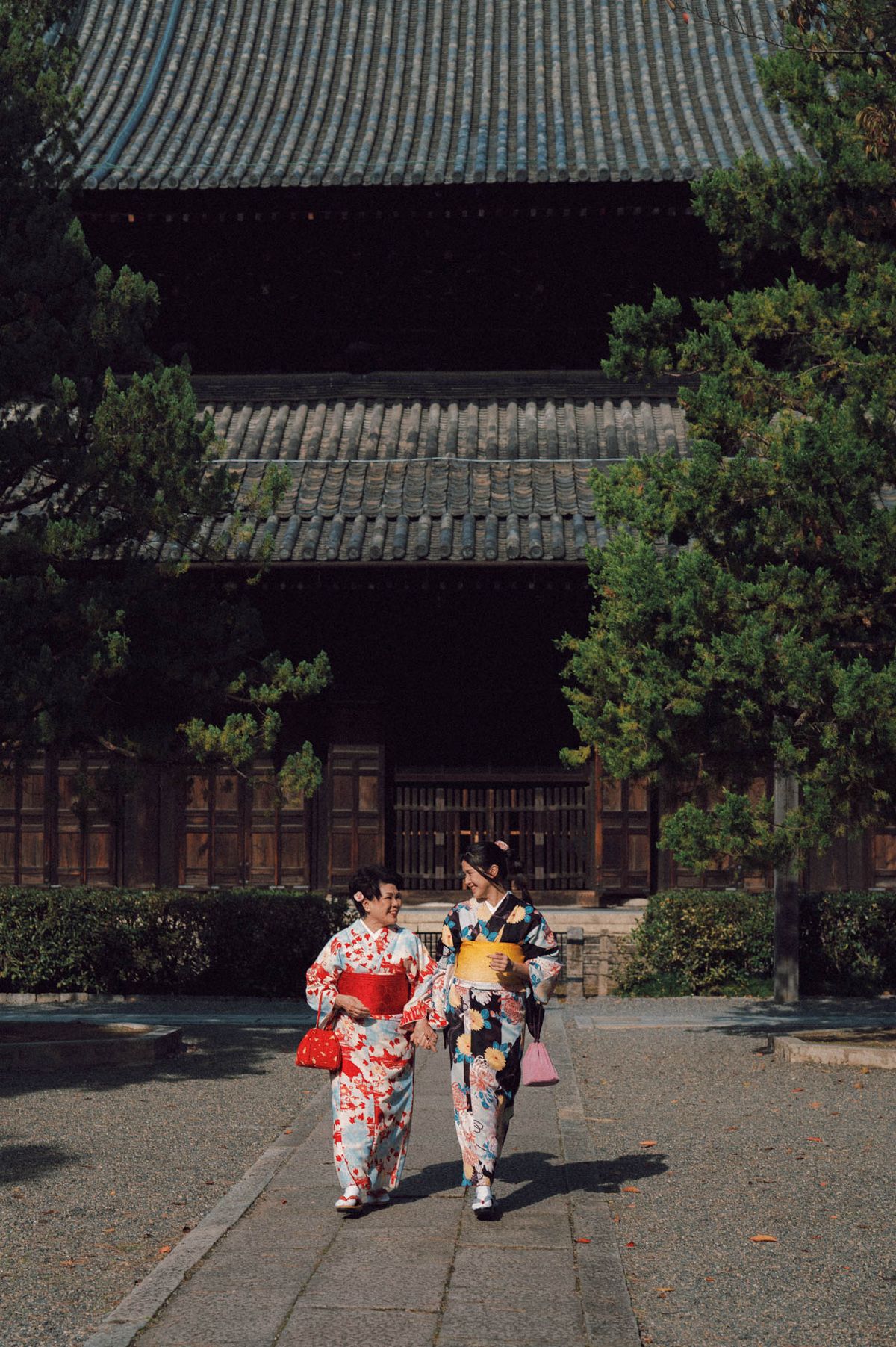 A Kyoto Afternoon, Miranda & Mom — Bali photography by Selalu Berkesan