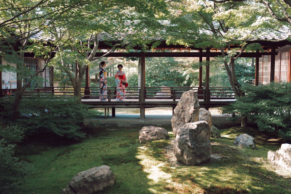 A Kyoto Afternoon, Miranda & Mom — Bali photography by Selalu Berkesan