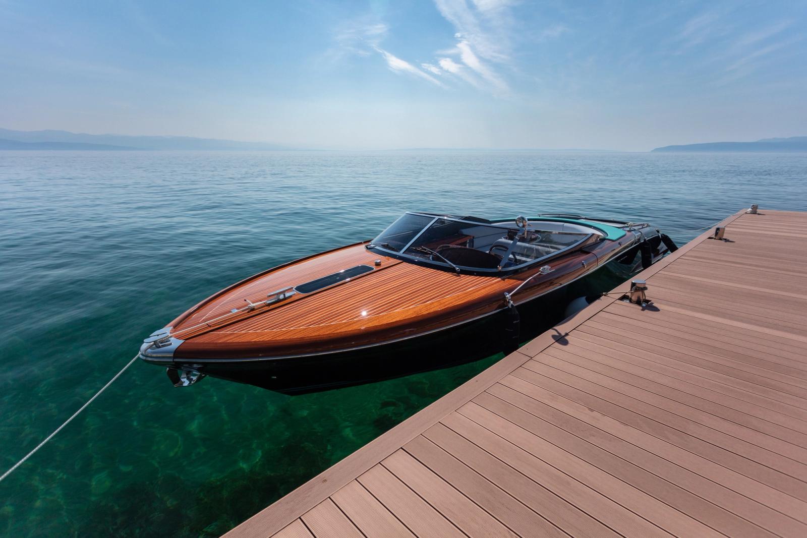 Ikador’s Aquariva Super at the hotel’s private deck