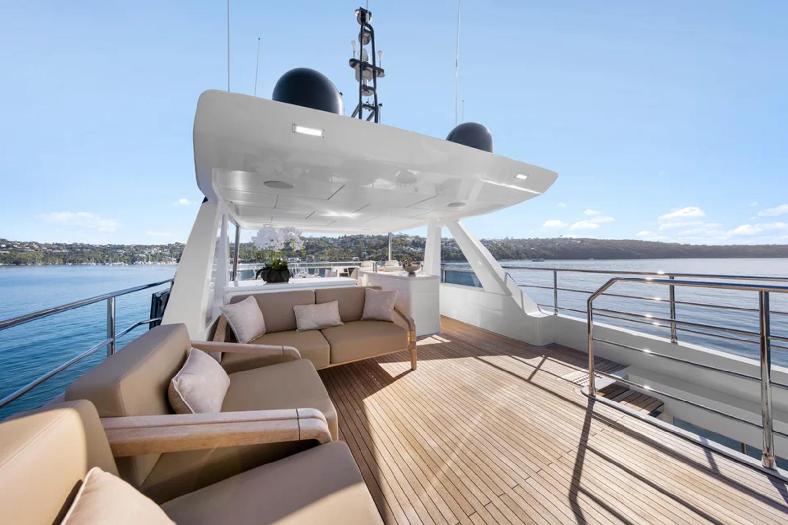 Bluestone 1 — sundeck lounge alt angle
