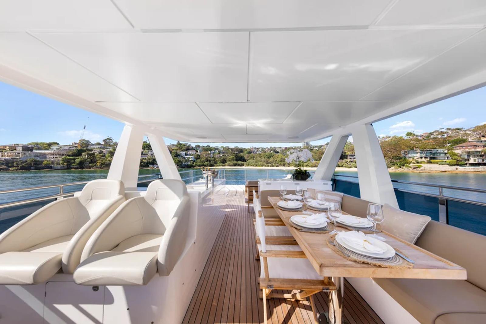 Bluestone 1 — sundeck dining helm seats