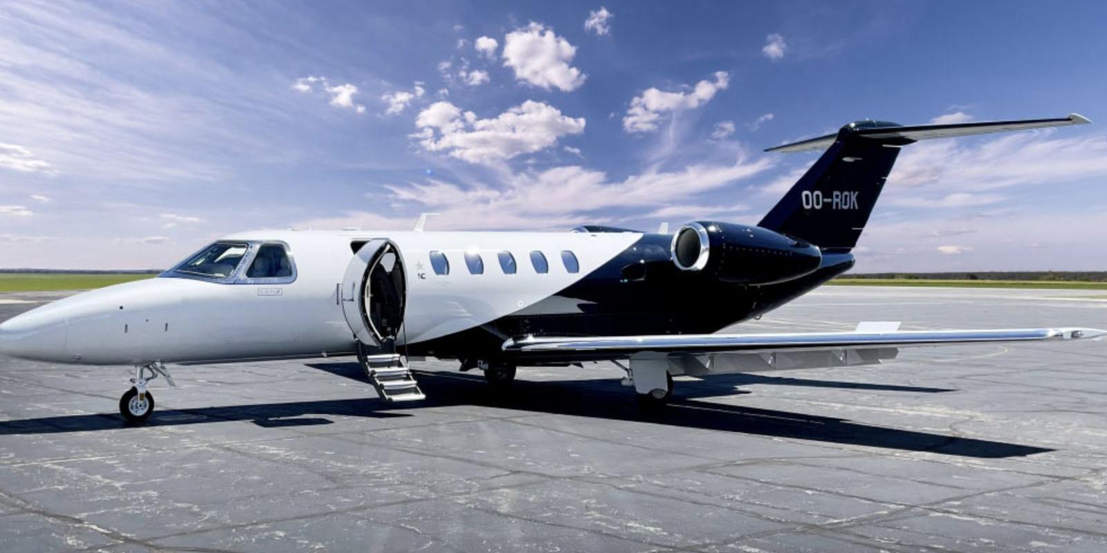 Cessna Citation CJ4, a light jet private jet available for charter with ORRAIA