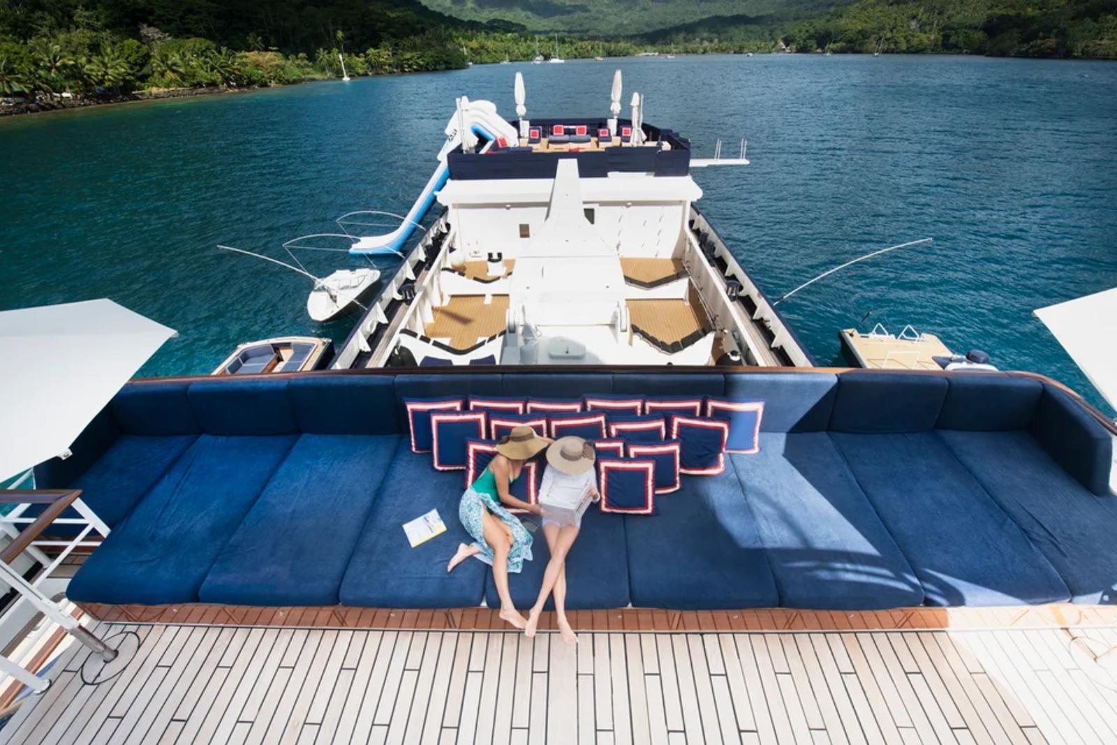ARCTIC — aerial deck guests banquette