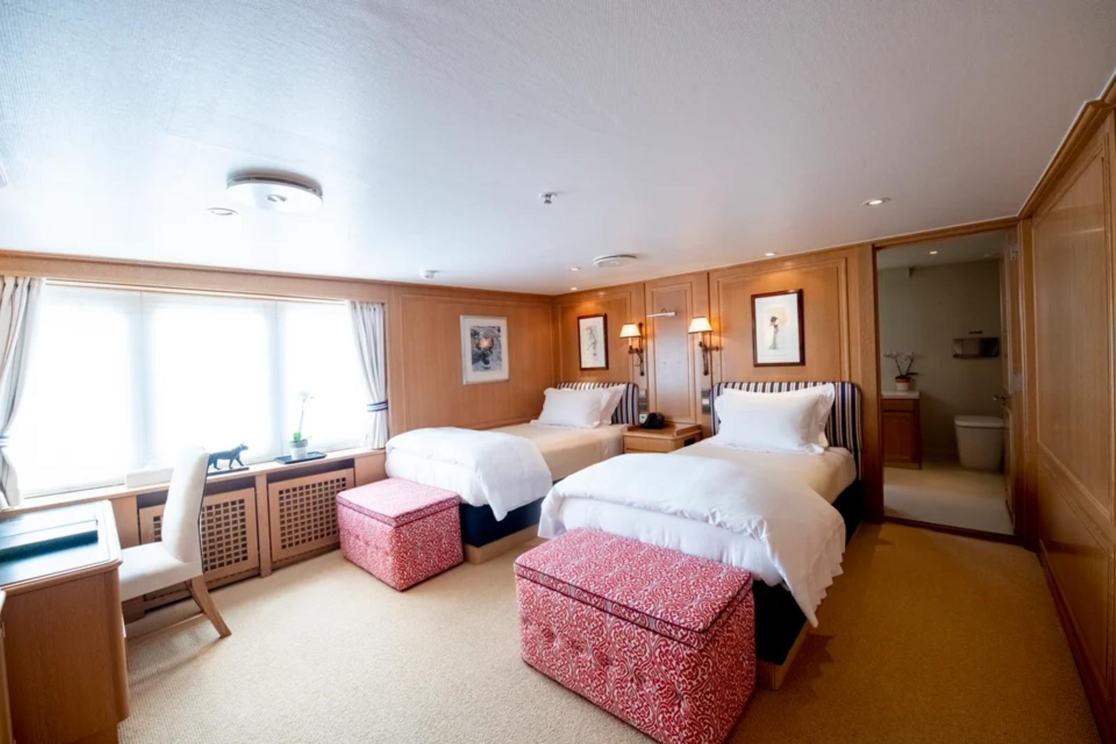 ARCTIC — guest cabin twin red