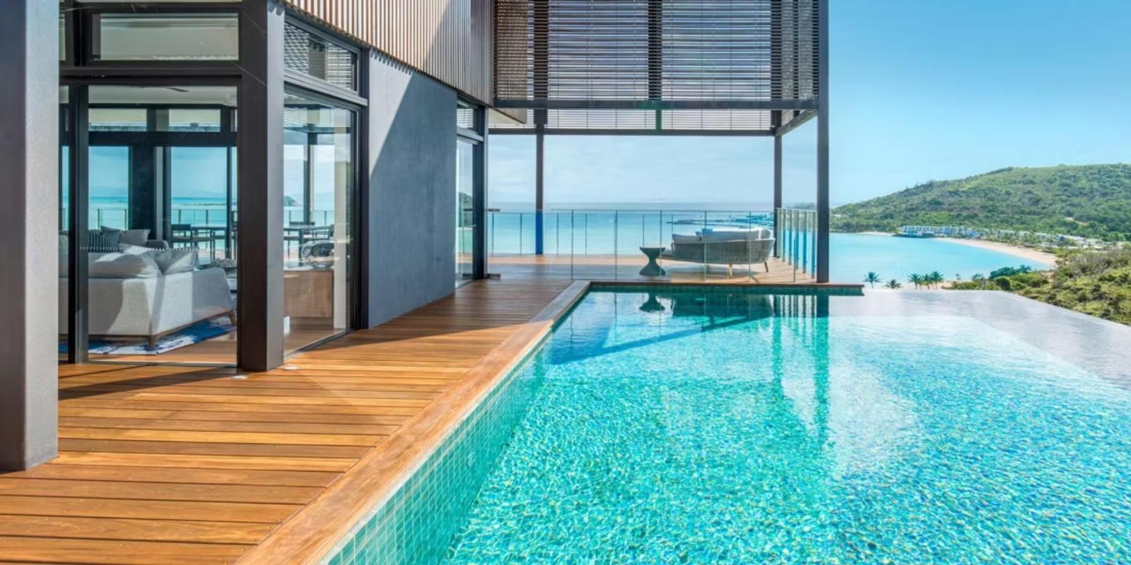 Hayman Penthouse infinity pool and terrace