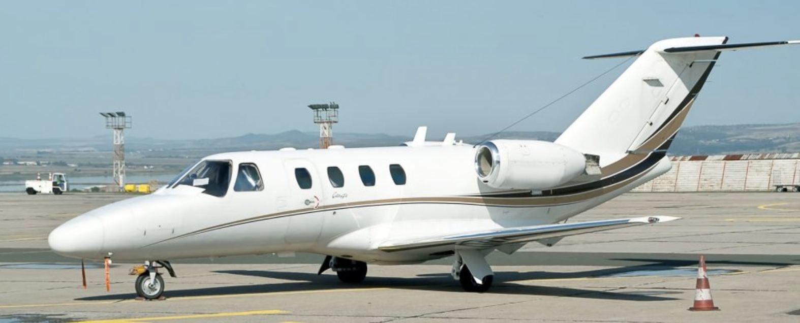 Cessna CitationJet, a very light jet private jet available for charter with ORRAIA