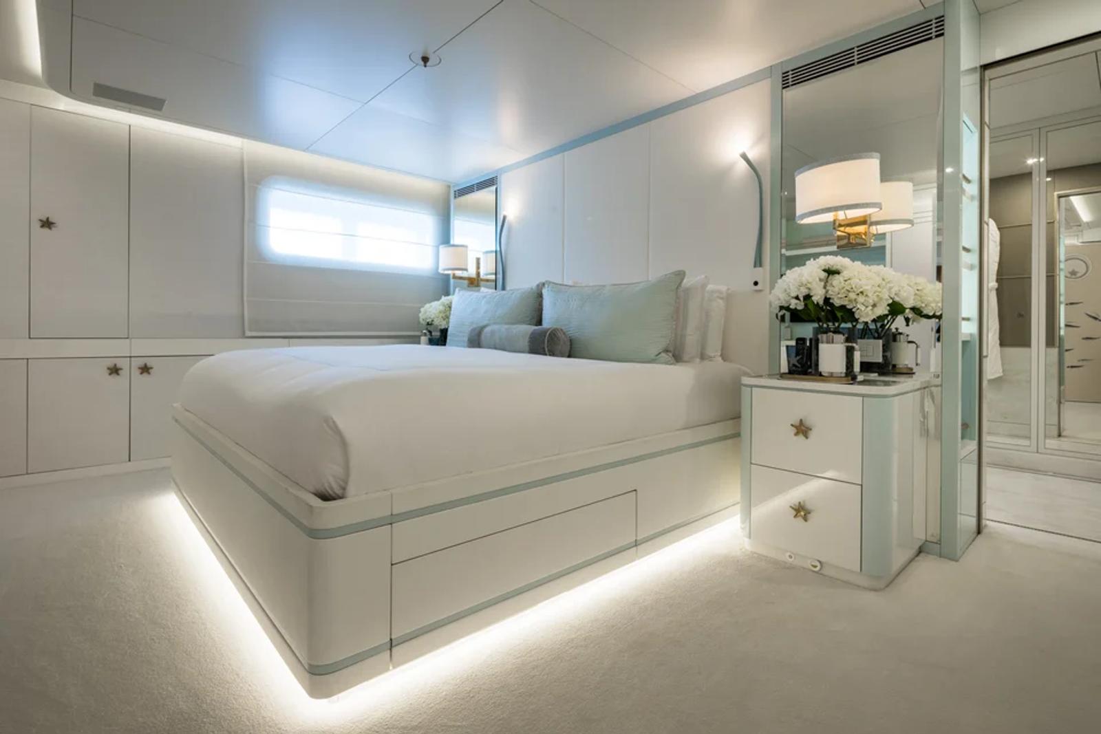 CORAL OCEAN — guest cabin seafoam
