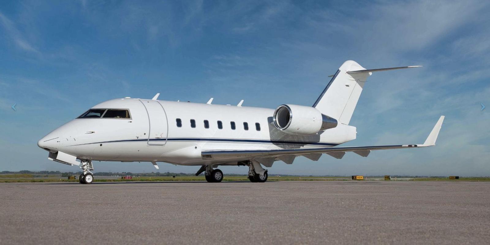 Bombardier Challenger 604, a heavy jet private jet available for charter with ORRAIA