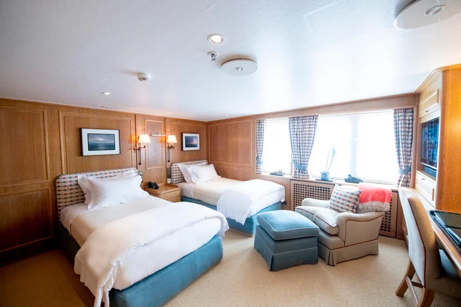 ARCTIC — guest cabin twin blue