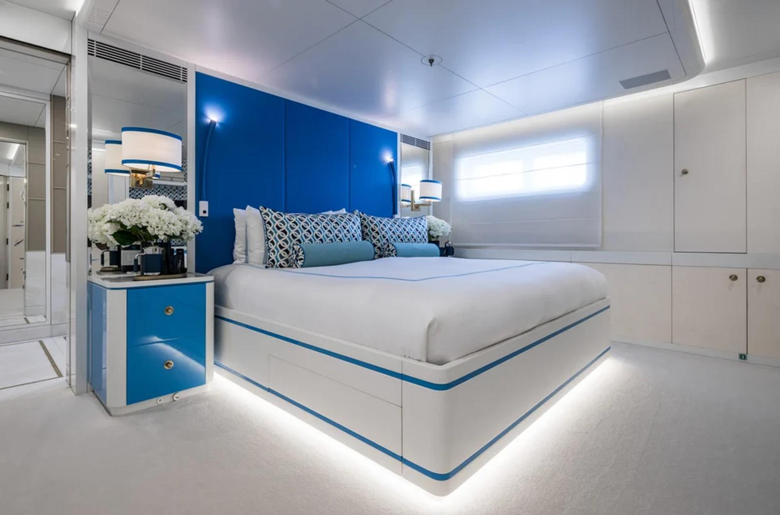 CORAL OCEAN — guest cabin azure