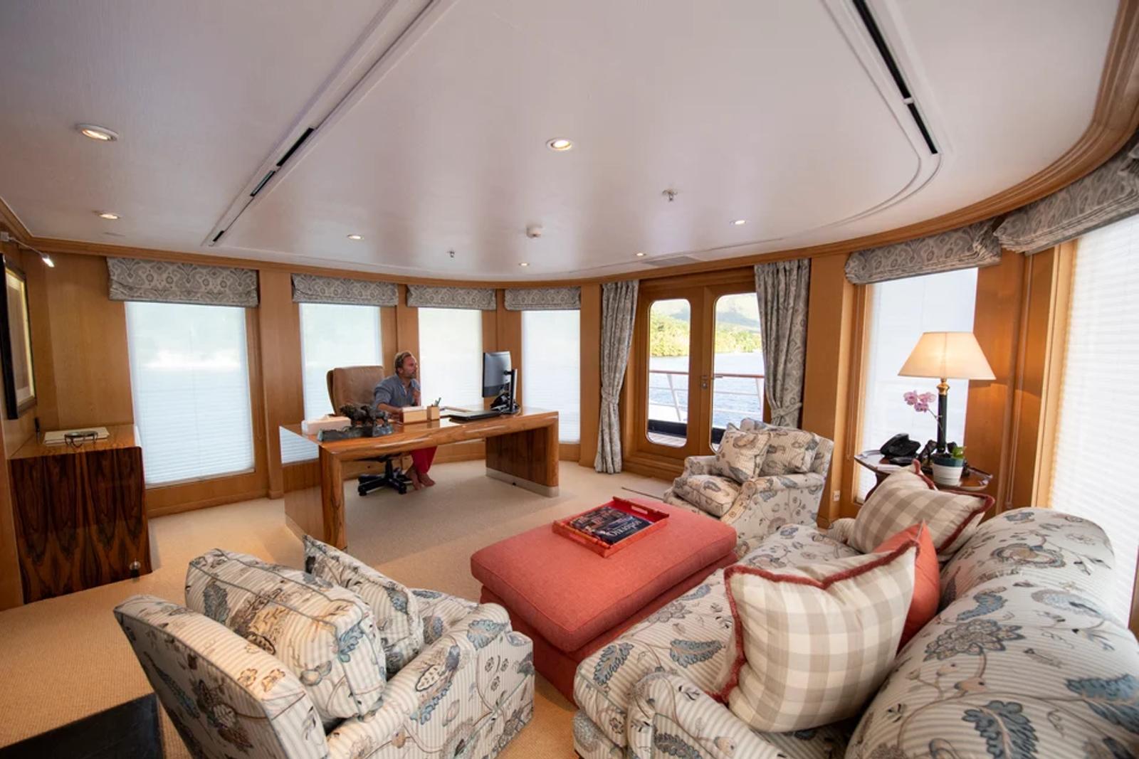 ARCTIC — study office