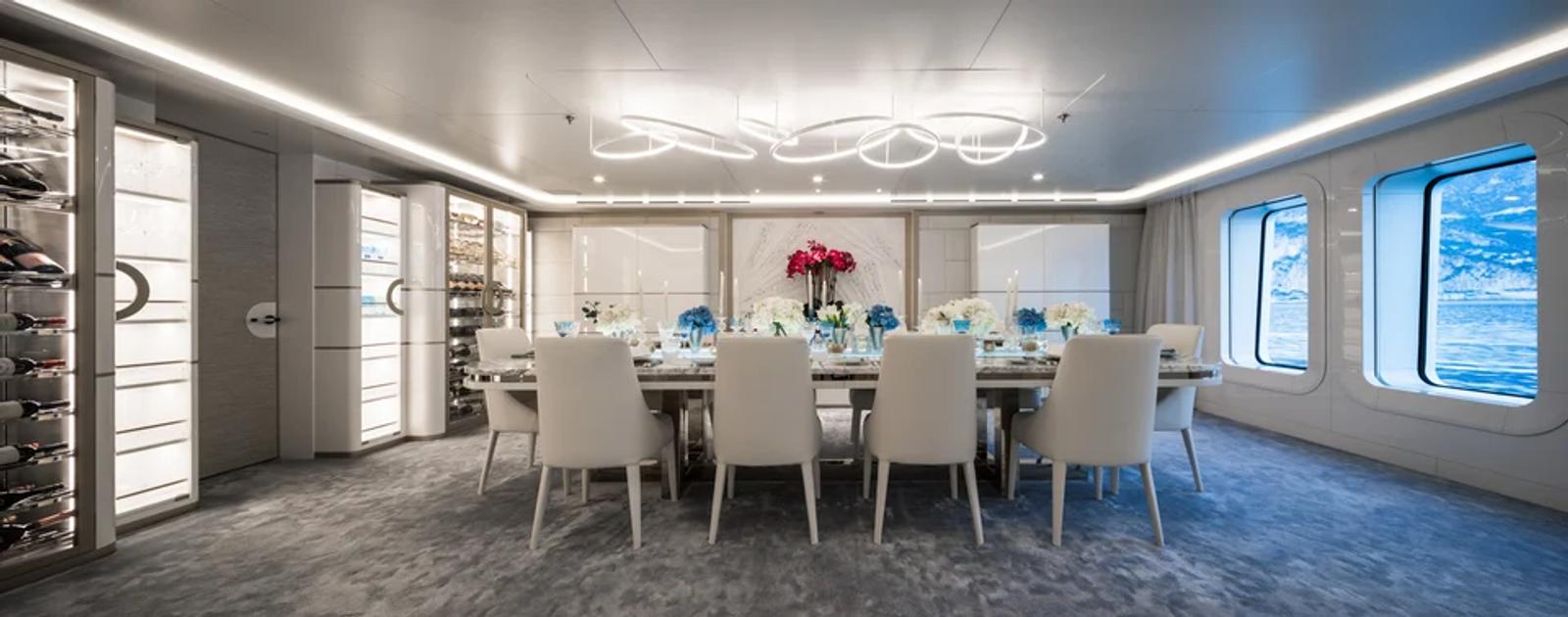 CORAL OCEAN — formal dining panoramic