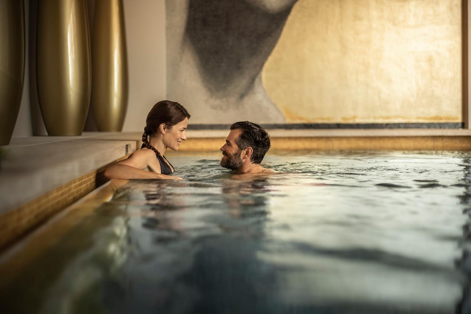 Art Wellness — the indoor pool