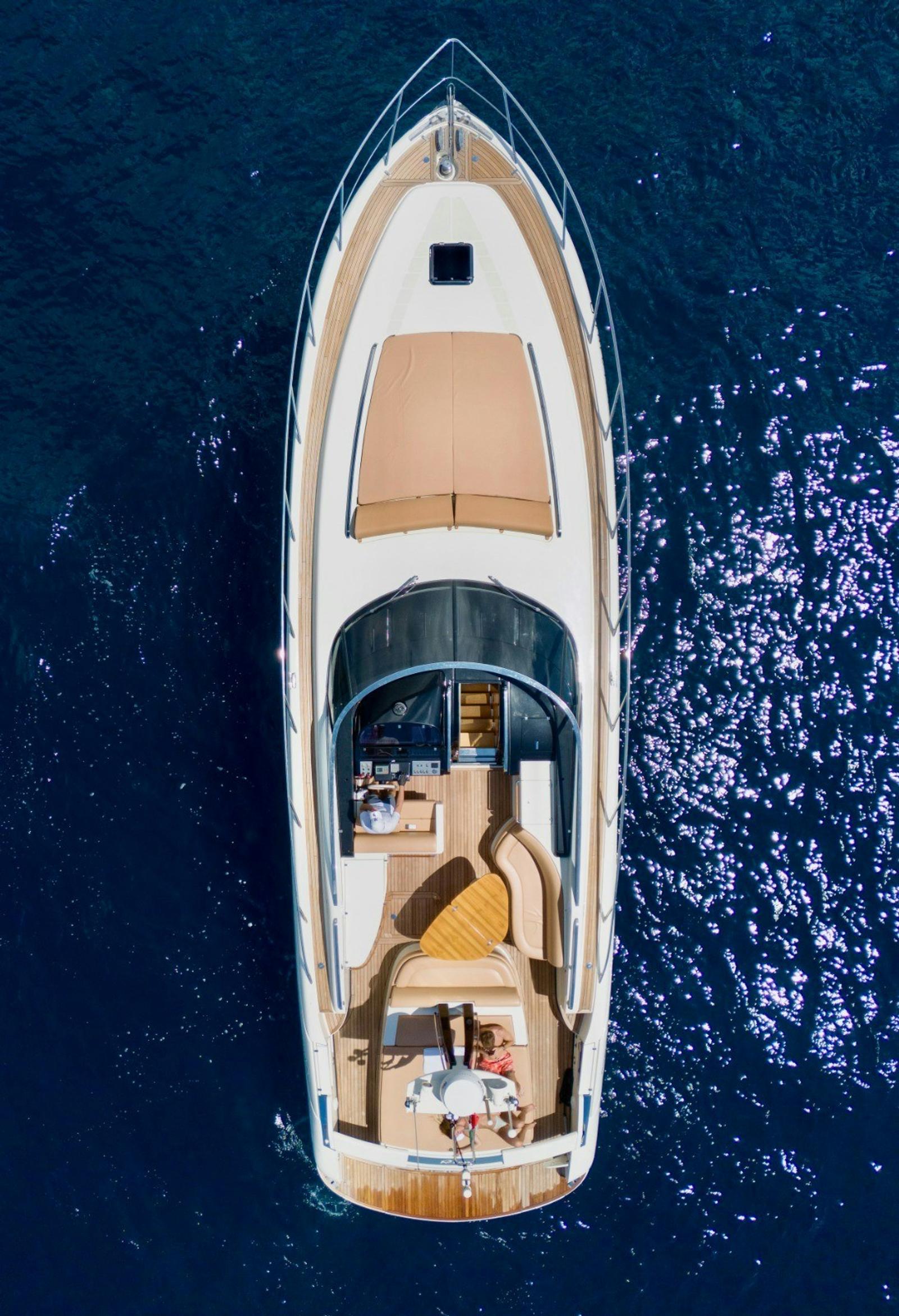 Riva Rivale