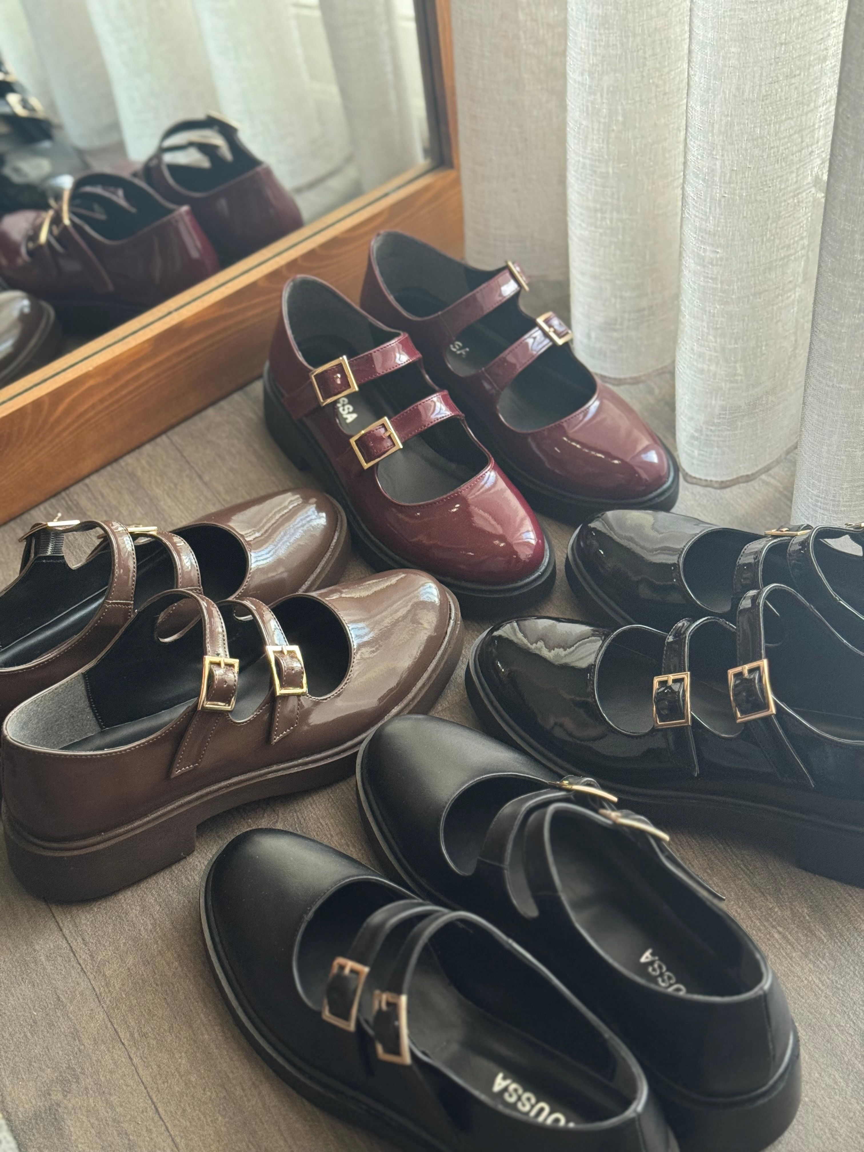 Mary Jane à double boucle