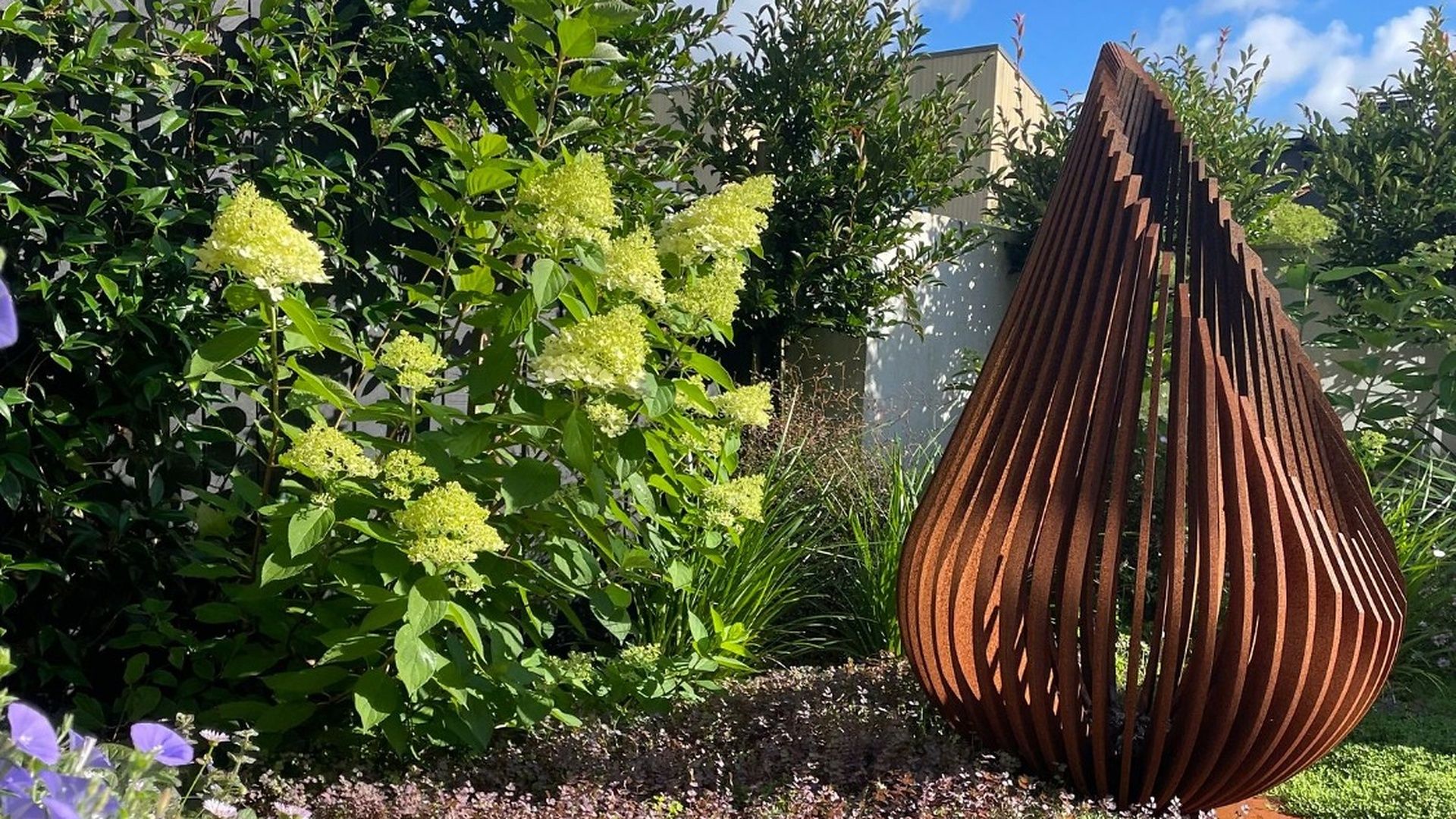 Hobsonville, NZ - a woodland garden retreat