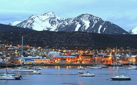 Antarctica Cruises from Ushuaia, Argentina: Routes, Tips & Prices