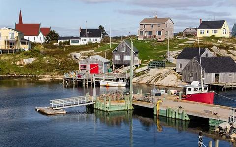 Newfoundland by Expedition Ship: Icebergs, Whales & Viking History