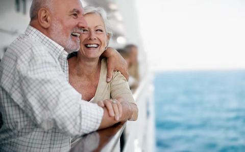 Small Ship vs. Large Ship: A Practical Guide for Expedition Travelers