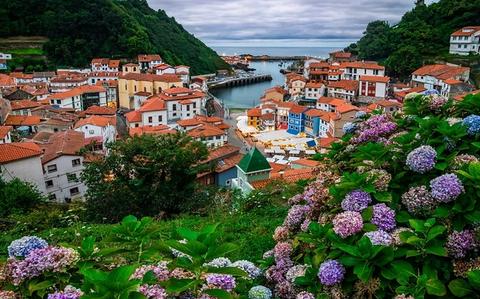 Azores Cruise Guide: How to See All 9 Islands by Expedition Ship