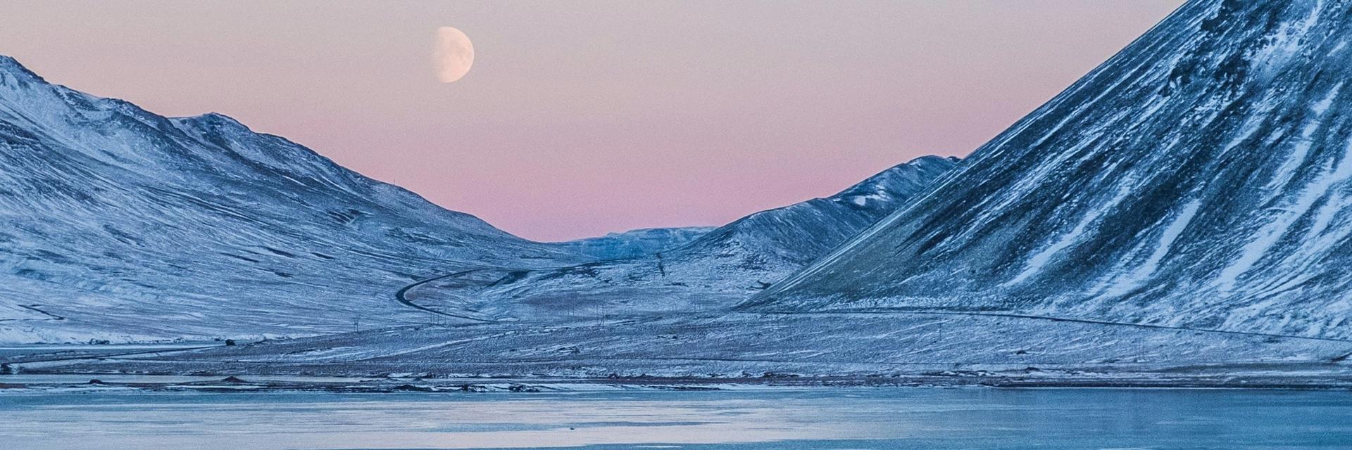 artic best times for travel