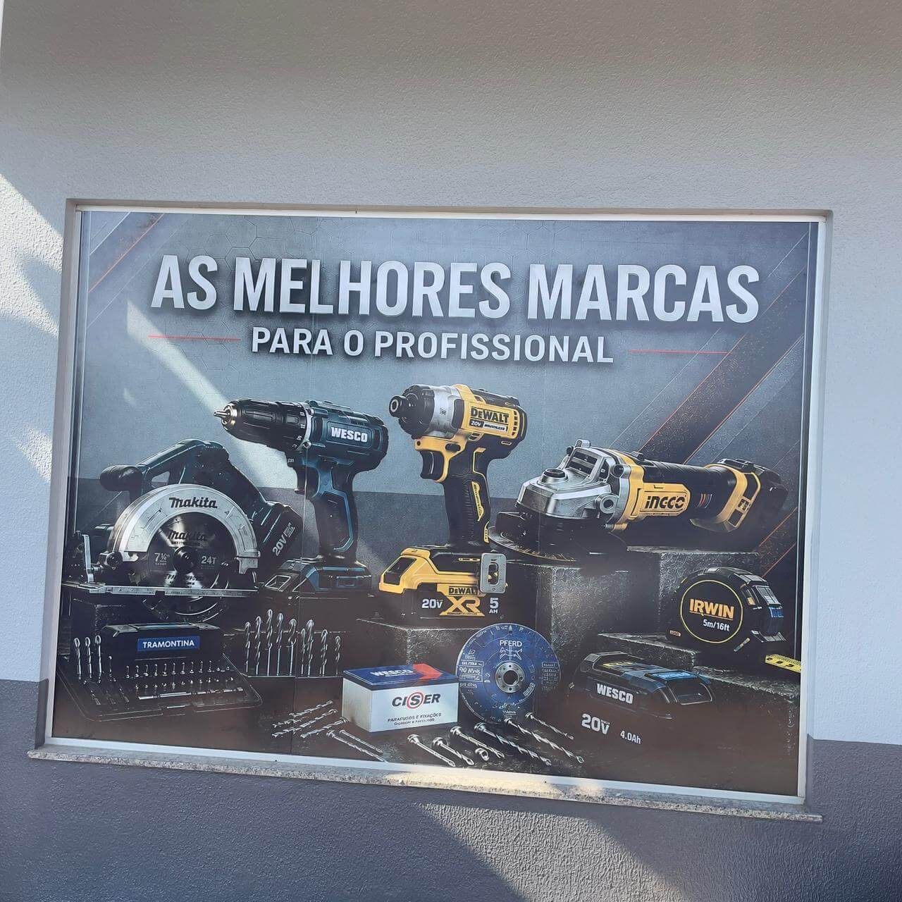 Adesivos e Plotagens — Only Comunicação